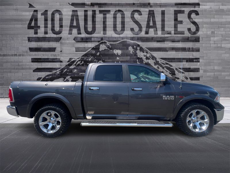 2016 RAM 1500 LARAMIE ECODIESEL Upper Image 2