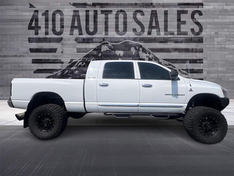 2006 DODGE RAM 2500 LARAMIE MEGA CAB Upper Image 2
