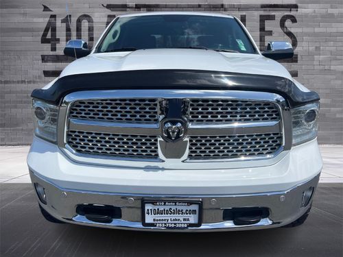 2016 RAM 1500 LARAMIE Lower Image 3