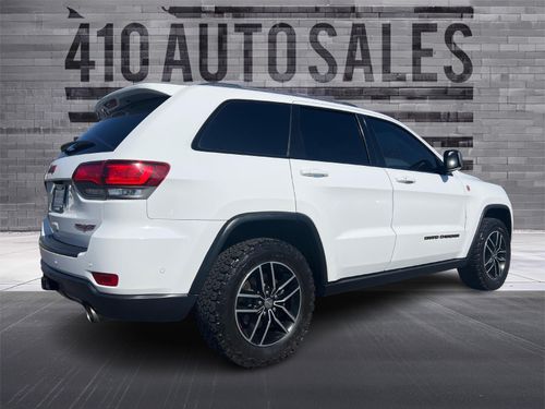 2017 JEEP GRAND CHEROKEE TRAILHAWK 4X4 Lower Image 3
