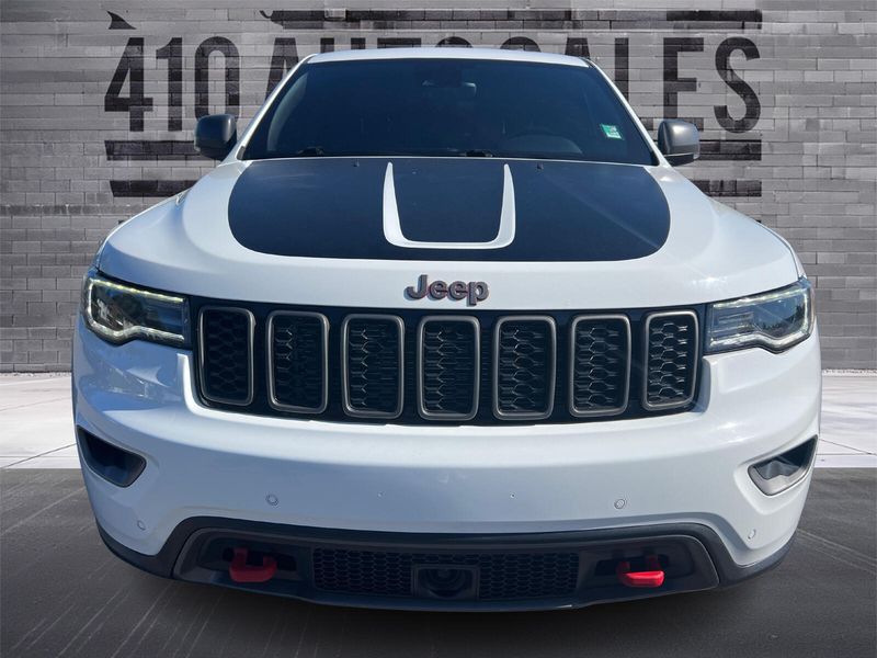 2017 Jeep Grand Cherokee Trailhawk photo 2