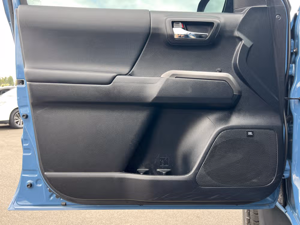 2019 TOYOTA TACOMA TRD-OFFOAD Image 25