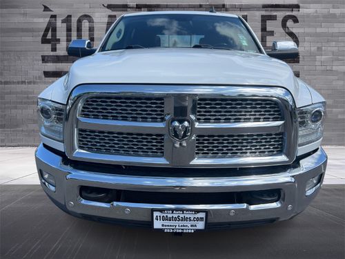 2017 RAM 2500 LARAMIE Lower Image 3