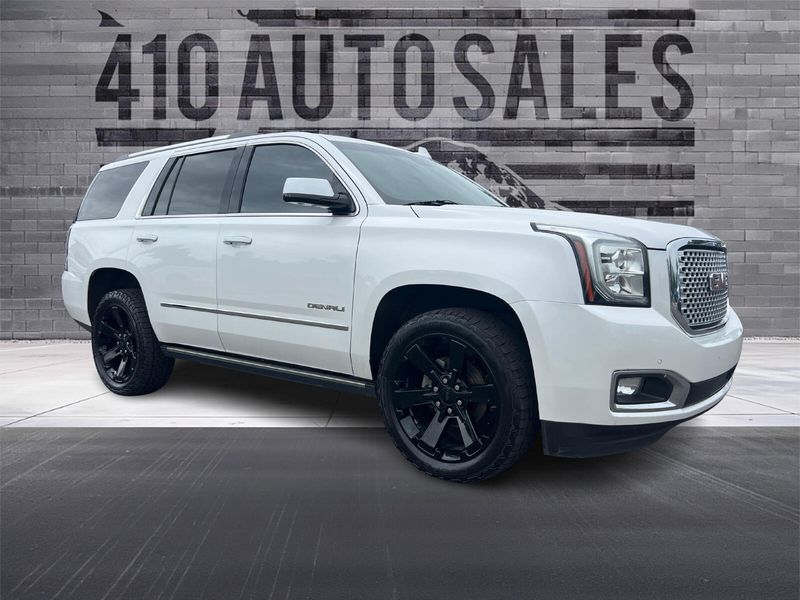 2017 GMC YUKON DENALI Upper Image 1