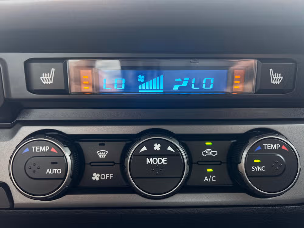 2020 TOYOTA TACOMA SR5 *LONG BED* 4X4 Image 17