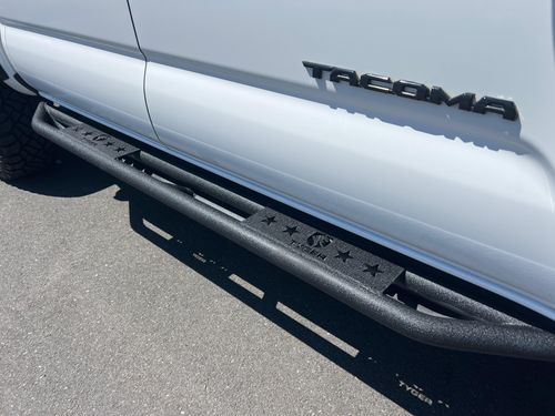 2017 TOYOTA TACOMA TRD OFF-ROAD Lower Image 2