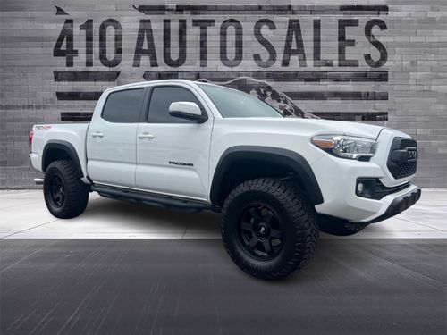 2528 - 2017 TOYOTA TACOMA TRD OFF-ROAD