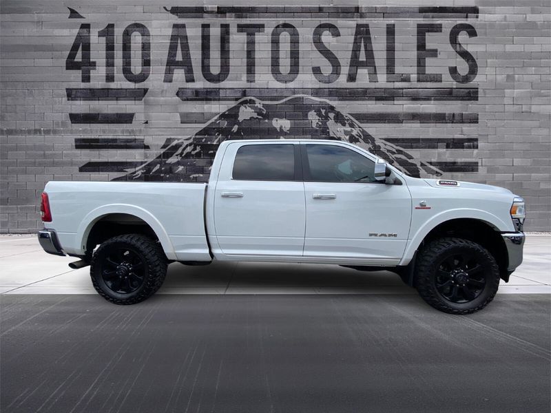2020 RAM 2500 LARAMIE Upper Image 2