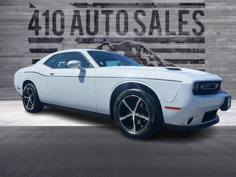 2015 DODGE CHALLENGER SXT Upper Image 1
