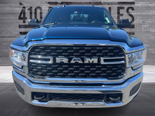2022 Ram 2500 Big Horn Crew Cab Lower Image 3