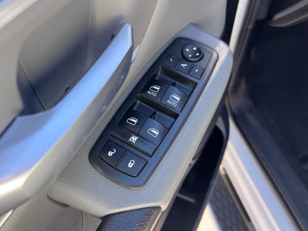2019 RAM 1500 BIG HORN CREW CAB 4X4 Image 23