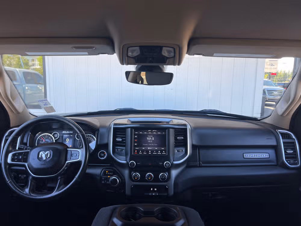 2019 RAM 1500 BIG HORN CREW CAB 4X4 Image 11