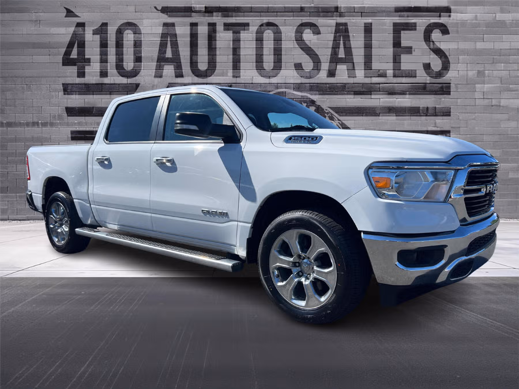 2019 RAM 1500 BIG HORN CREW CAB 4X4 Image 1