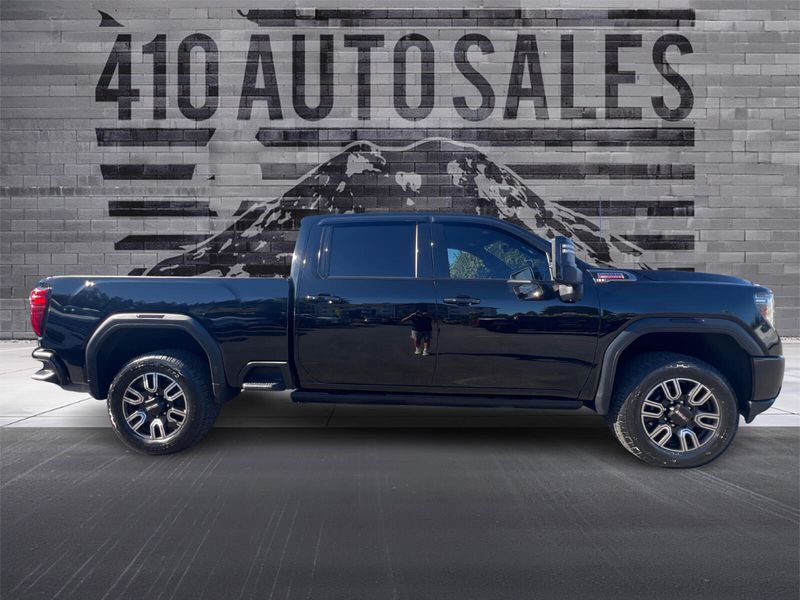 2022 GMC 3500HD AT4 Upper Image 2