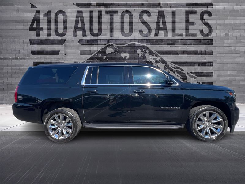 2020 CHEVY SUBURBAN LT Upper Image 2