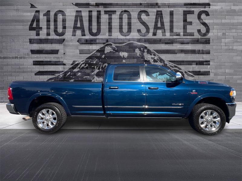 2019 RAM 3500 LIMITED *LONG BED* Upper Image 2