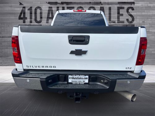 2013 CHEVY 2500 LTZ Lower Image 2