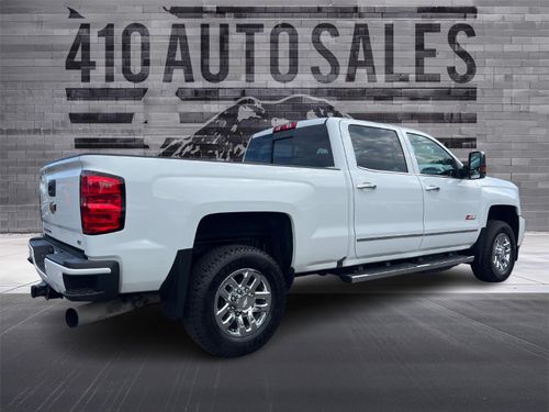 2018 CHEVY 3500 LTZ Lower Image 1