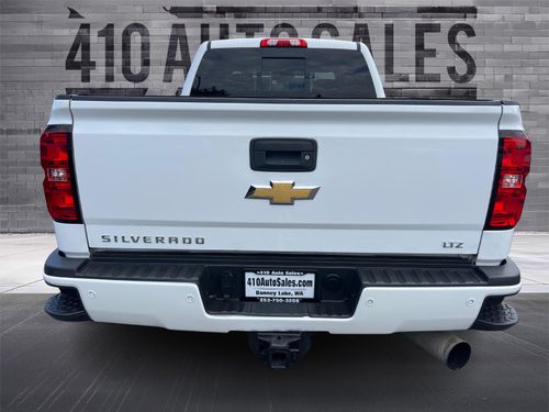 2018 CHEVY 3500 LTZ Lower Image 2