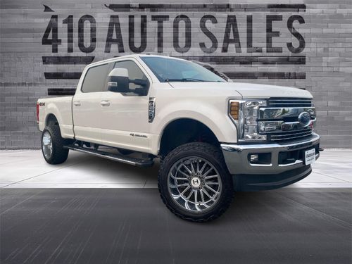 2582 - 2018 Ford F-250 Super Duty Lariat Crew Cab