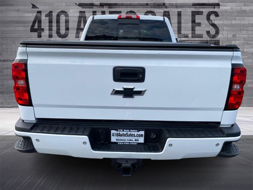 2015 CHEVY 3500 LTZ Lower Image 2
