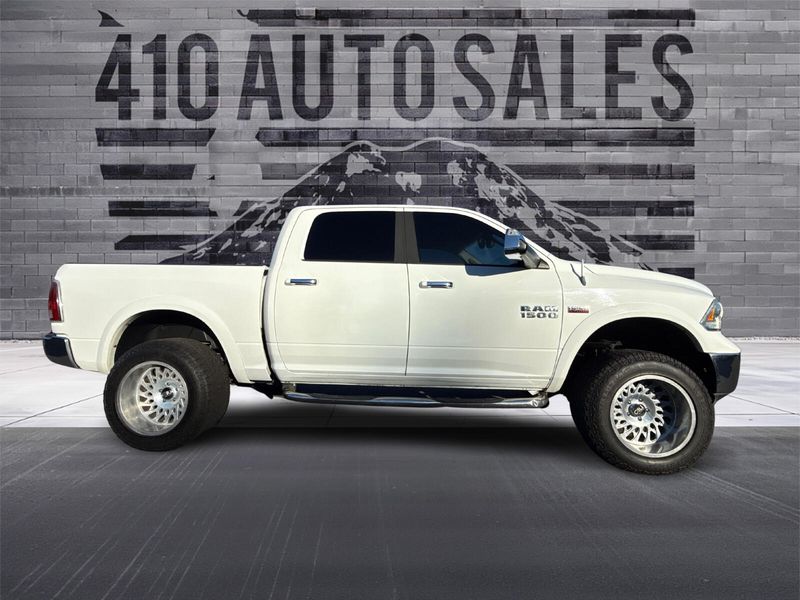 2013 RAM 1500 LARAMIE Upper Image 2