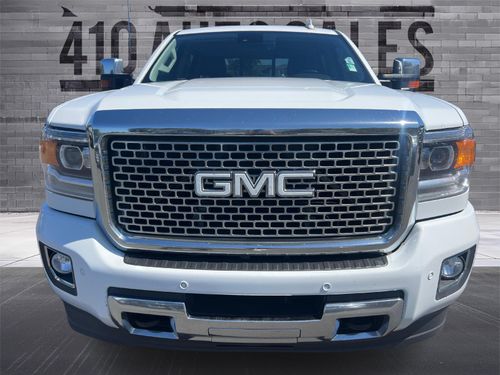 2016 GMC 2500 DENALI Lower Image 2