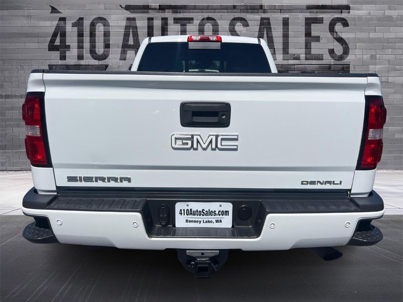 2016 Gmc Sierra Denali photo 2
