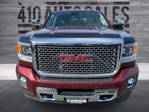 2016 GMC 3500 DENALI Lower Image 3