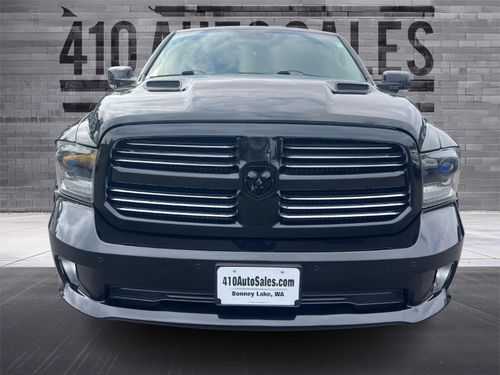 2015 RAM 1500 SPORT Lower Image 3