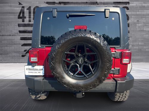 2013 Jeep Wrangler Unlimited Lower Image 2