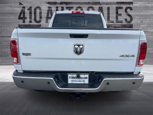 2015 RAM 2500 LARAMIE Lower Image 2
