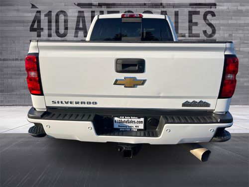 2017 CHEVY 2500HD HIGH COUNTRY Lower Image 2