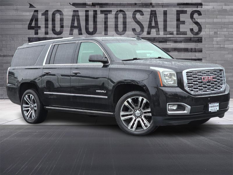 2019 GMC Yukon XL Denali Upper Image 1