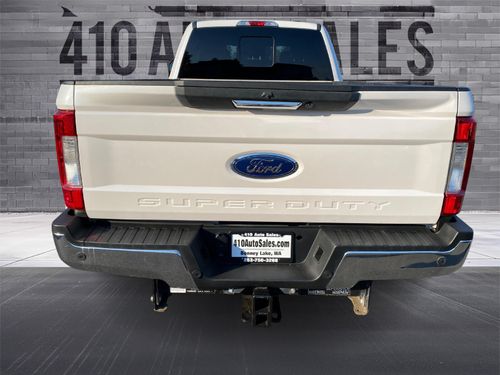 2017 FORD F-350 LARIAT Lower Image 2