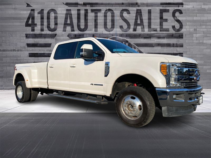 2017 FORD F-350 LARIAT Upper Image 1