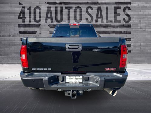 2014 GMC 3500HD DENALI Lower Image 2