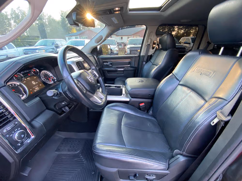 2018 RAM 1500 LARAMIE ECO-DIESEL 4WD Image 25