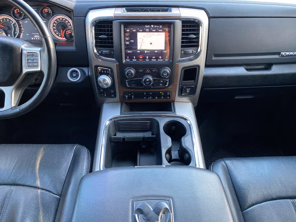 2018 RAM 1500 LARAMIE ECO-DIESEL 4WD Image 13
