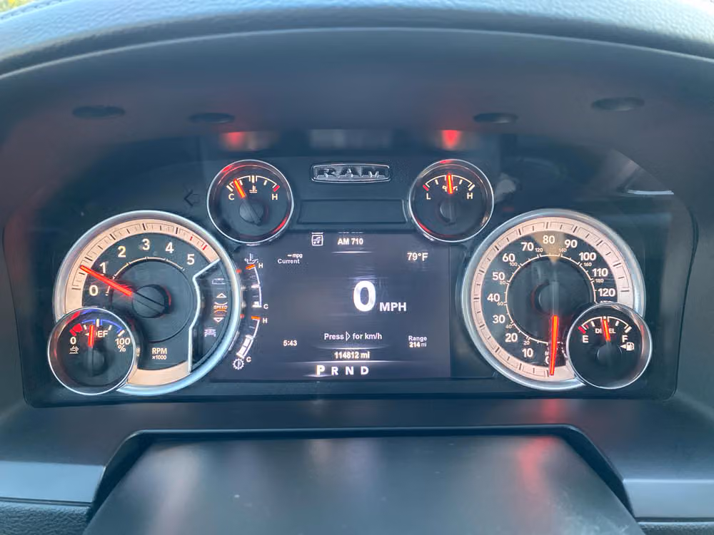 2018 RAM 1500 LARAMIE ECO-DIESEL 4WD Image 12