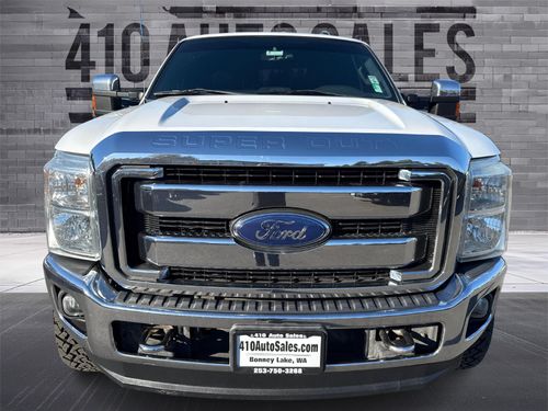 2014 FORD F-250 LARIAT Lower Image 3