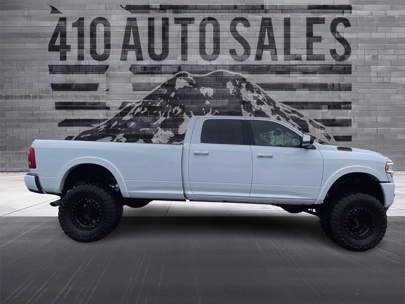2020 RAM 2500 LARAMIE *LONG BED* Upper Image 2