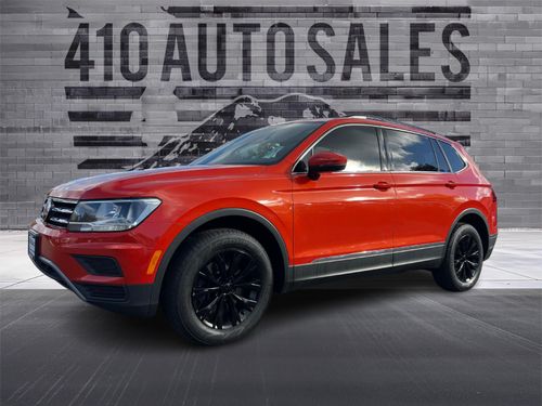 2018 VW TIGUAN 2.0T SE 4MOTION Lower Image 3