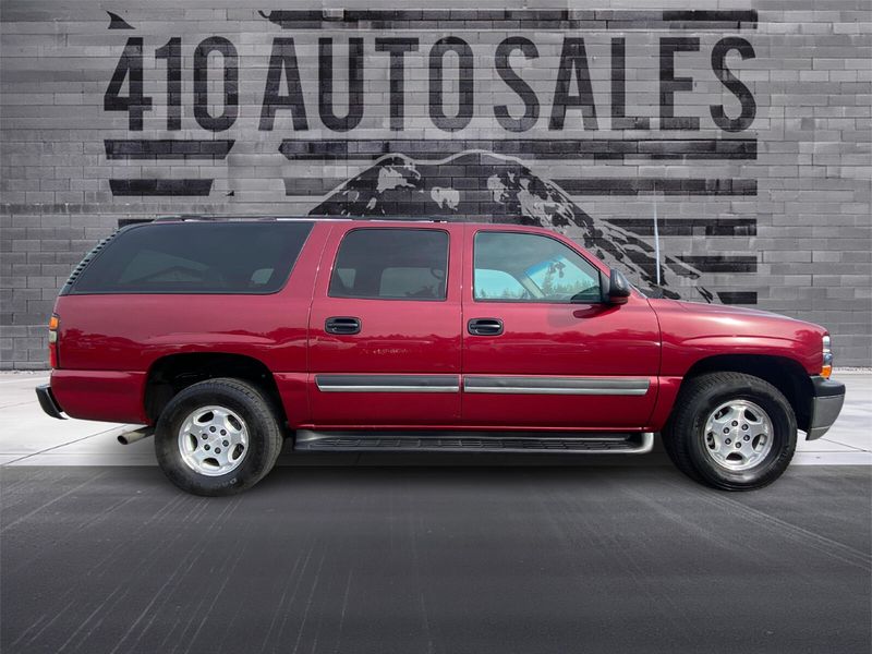 2004 CHEVY SUBURBAN LS Upper Image 2