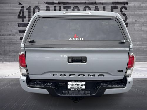 2020 Toyota Tacoma TRD Off-Road Double Cab Lower Image 2