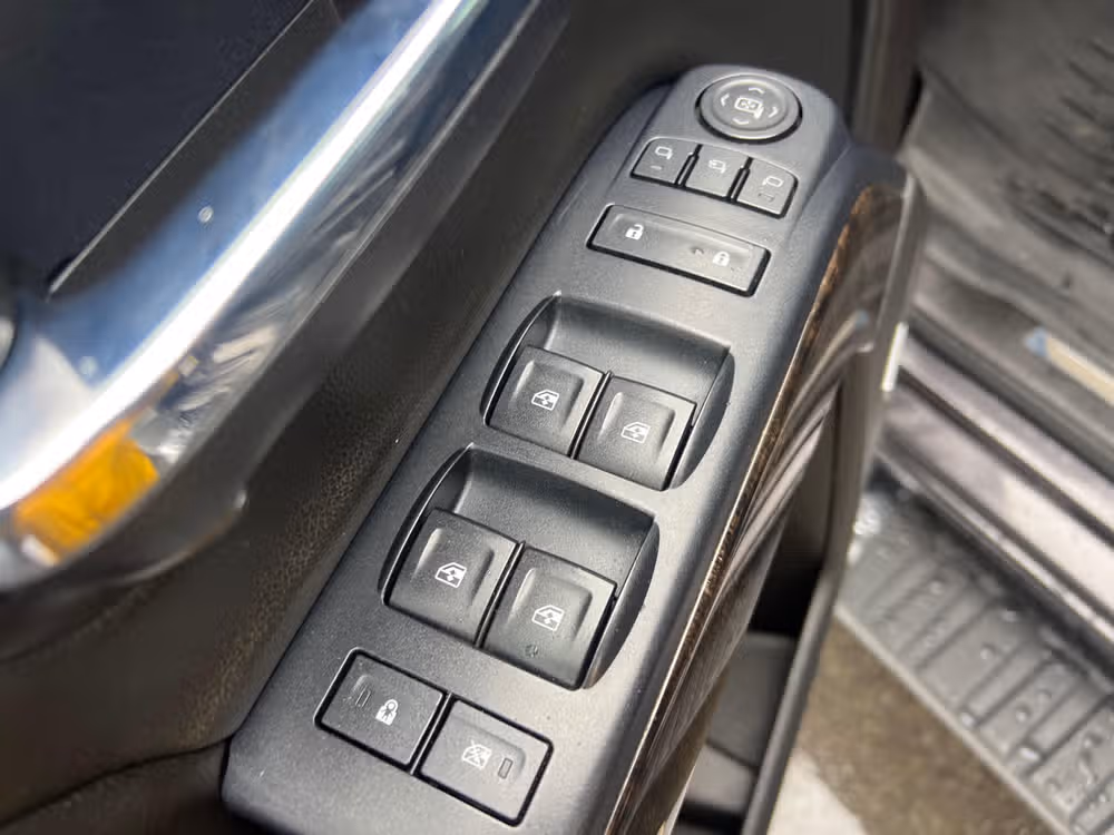 2016 GMC 2500HD DENALI *DURAMAX DIESEL* Image 27