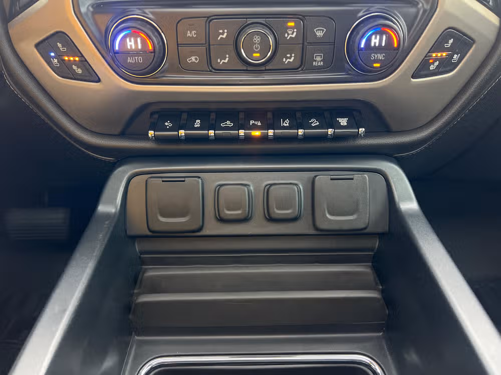 2016 GMC 2500HD DENALI *DURAMAX DIESEL* Image 17