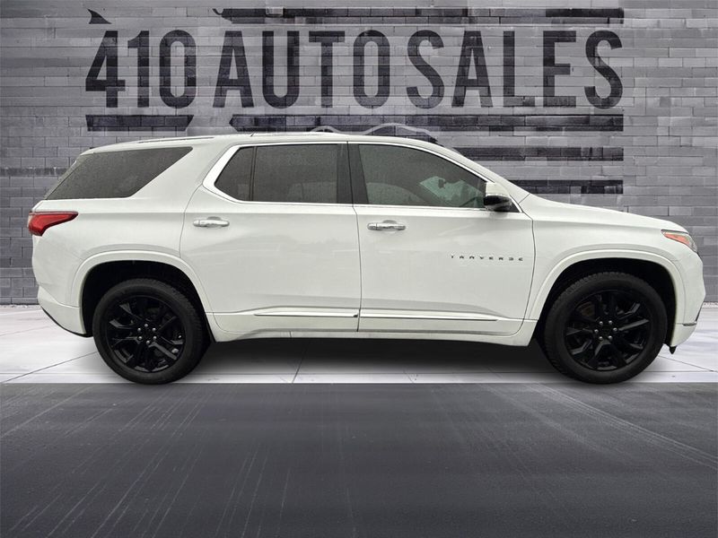 2020 CHEVY TRAVERSE PREMIER Upper Image 2