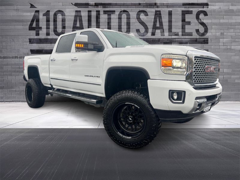 2017 GMC 2500HD DENALI *LIFTED* Upper Image 1