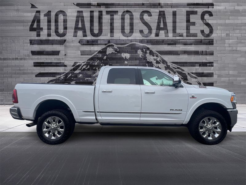 2019 RAM 2500 LIMITED Upper Image 2